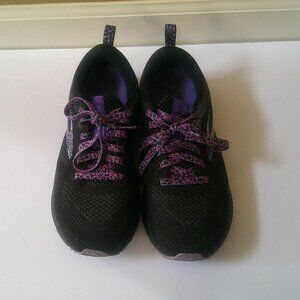 Brooks Revel 5 Womens Black and Purple Shoes Size 7.5